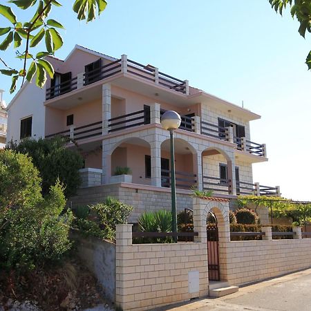 Apartments By The Sea Zavalatica, Korcula - 9137 Exterior photo